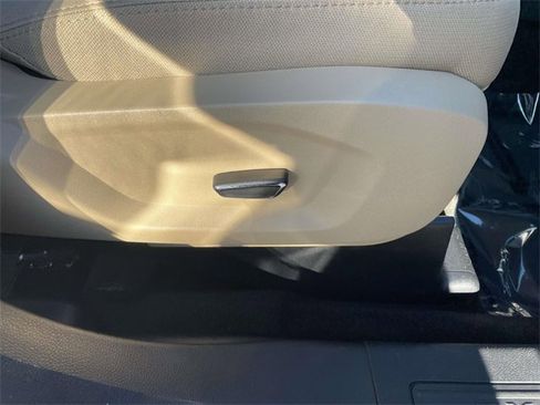 Used 2016 Ford Explorer XLT image 29