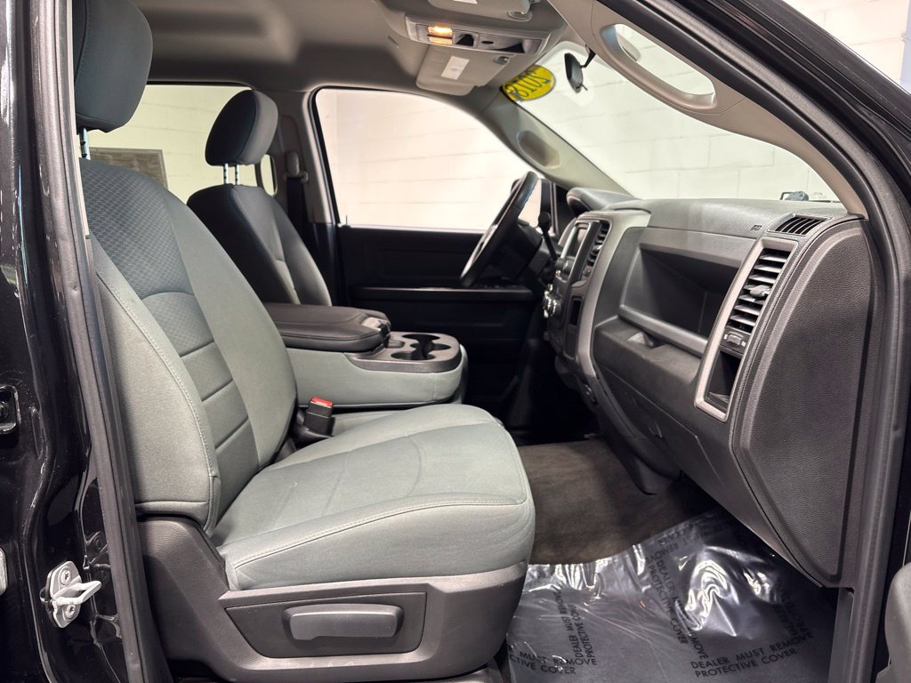 Used 2018 RAM 2500 Tradesman w/ Chrome Appearance Group AWD/4WD image 10
