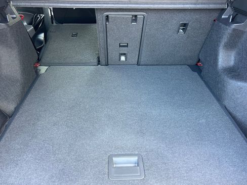 Used 2023 Volkswagen ID.4 Pro S image 15