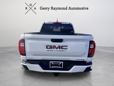 Used 2023 GMC Canyon AT4 w/ Technology Package image 5