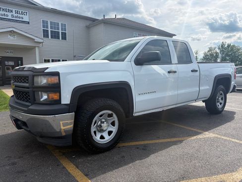 Used 2014 Chevrolet Silverado 1500 W/T w/ Trailering Package AWD/4WD image 2