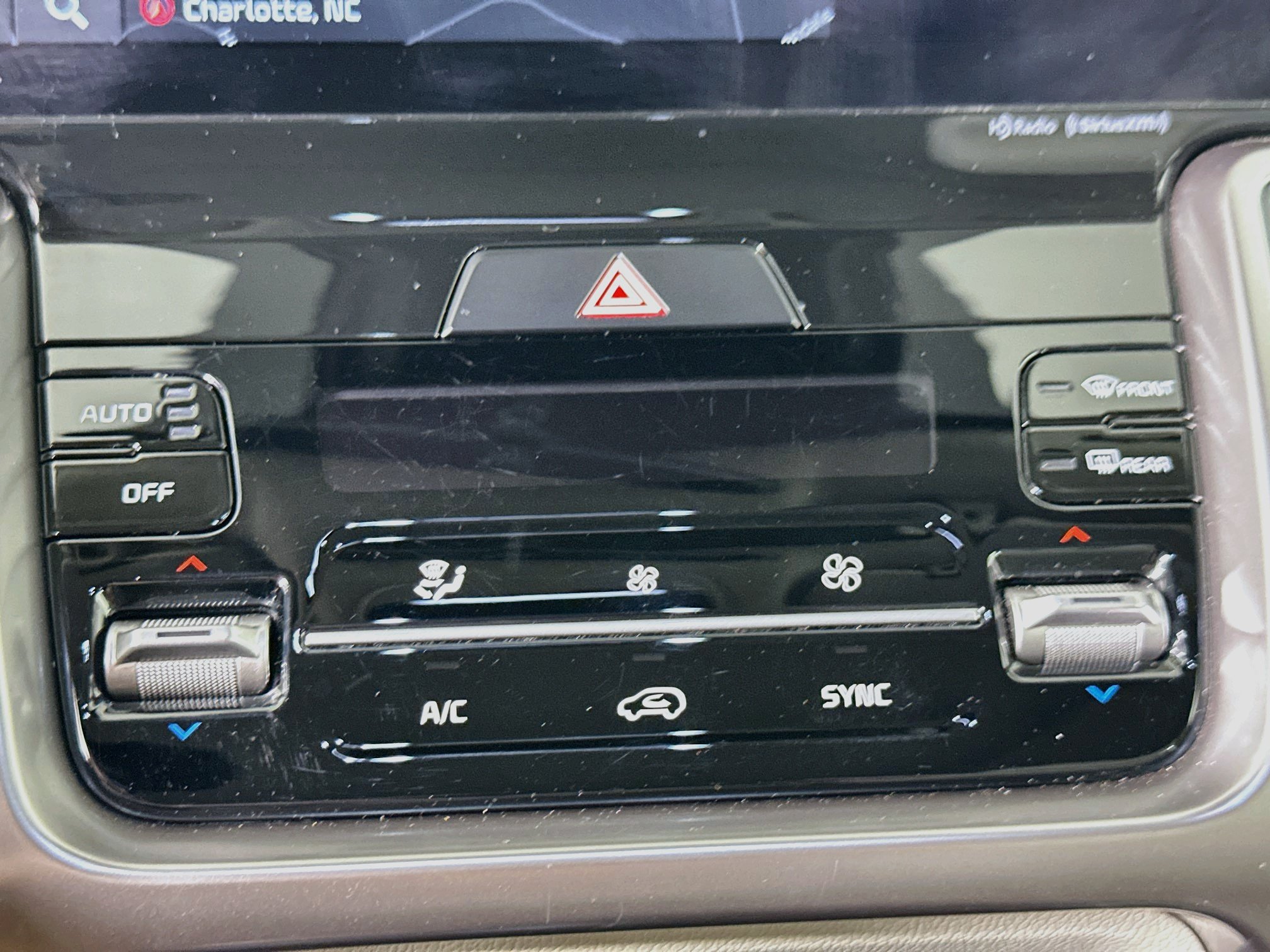 Used 2023 Kia Sorento S w/ Panoramic Sunroof Package FWD image 24