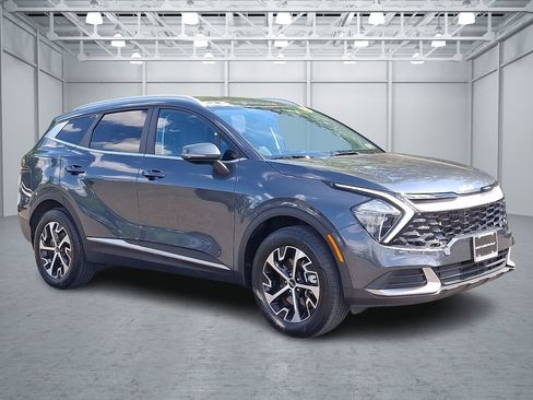 Used 2023 Kia Sportage EX AWD/4WD image 5