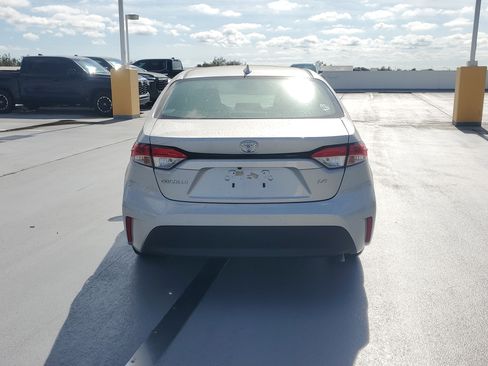 Certified 2023 Toyota Corolla LE image 4