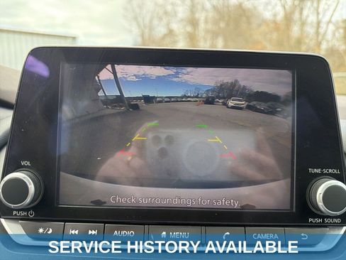 Used 2023 Nissan Rogue S image 6