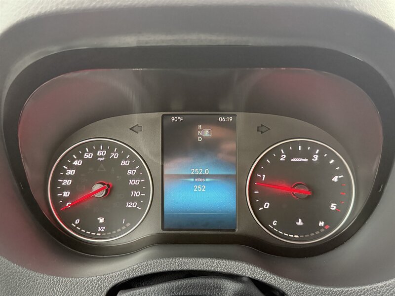 Used 2024 Mercedes-Benz Sprinter 3500 image 13