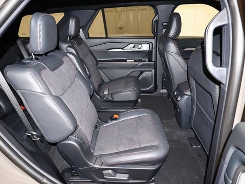 New 2026 Ford Explorer ST w/ Sun And Sound Package image 17