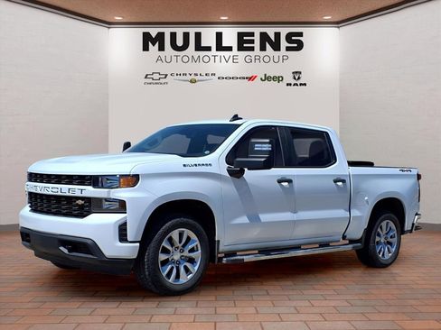 Used 2021 Chevrolet Silverado 1500 Custom w/ Custom Max Trailering Package image 1