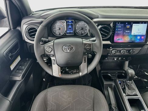 Used 2019 Toyota Tacoma TRD Off-Road RWD image 20