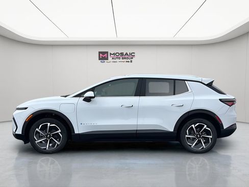 New 2026 Chevrolet Equinox EV LT AWD/4WD image 6
