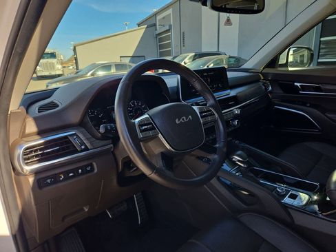 Certified 2022 Kia Telluride SX image 2