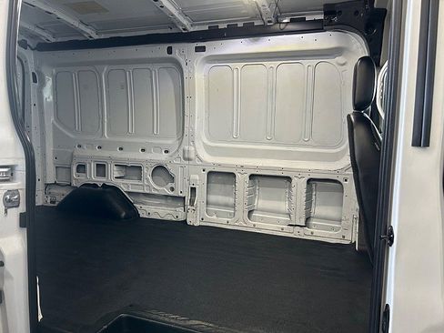 Used 2021 Ford Transit 250 Medium Roof RWD image 26
