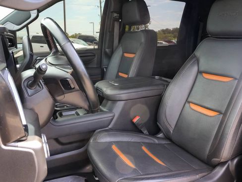 Used 2025 GMC Sierra 2500 AT4 AWD/4WD image 15