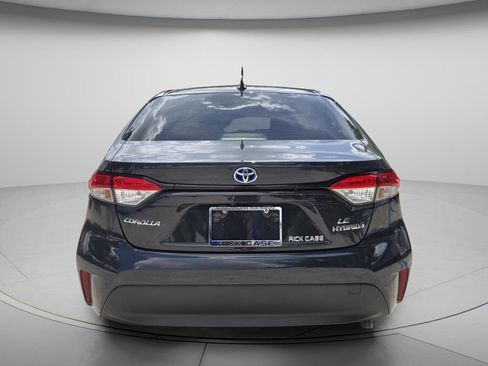 Used 2024 Toyota Corolla LE w/ LE Convenience Package FWD image 6