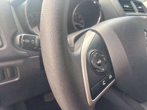 Used 2025 Mitsubishi Outlander Sport ES image 19