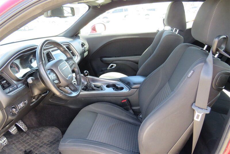 Used 2017 Dodge Challenger R/T w/ Blacktop Package RWD image 17