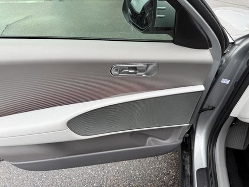 Used 2024 Hyundai Ioniq 6 SEL image 25