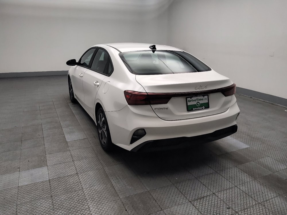 Used 2023 Kia Forte LXS w/ LXS Technology Package FWD image 5