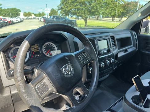 Used 2018 RAM 1500 Tradesman w/ Popular Equipment Group RWD image 18