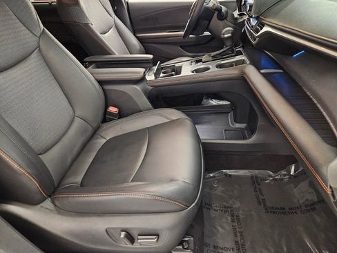 Used 2022 Toyota Sienna XSE image 19