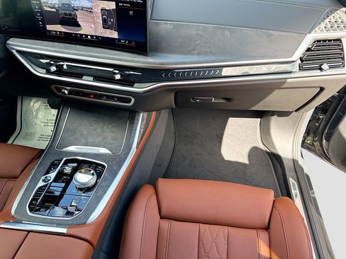 New 2026 BMW X7 xDrive40i w/ Executive Package image 19