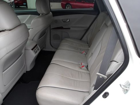 Used 2009 Toyota Venza AWD image 10