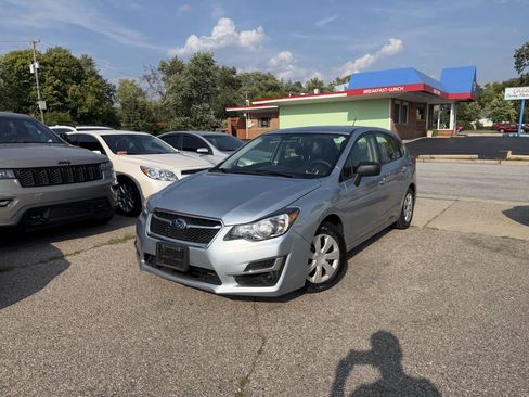 Used 2016 Subaru Impreza 2.0i AWD/4WD image 3