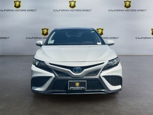 Used 2022 Toyota Camry SE FWD image 8