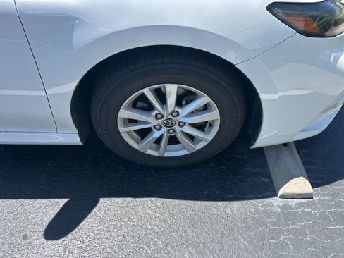 Used 2025 Toyota Camry LE image 2