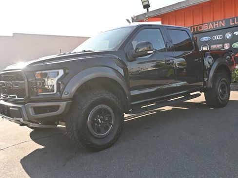 Used 2018 Ford F150 Raptor w/ Equipment Group 802A Luxury image 6