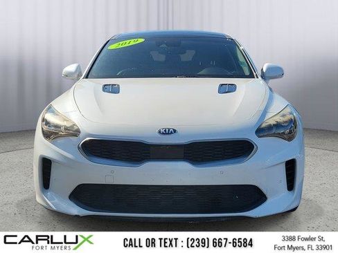 Used 2019 Kia Stinger Premium image 2