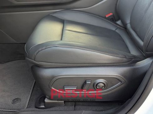 New 2026 Jeep Cherokee Overland image 23