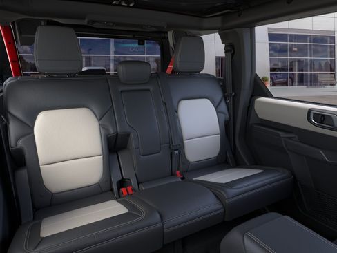 New 2026 Ford Bronco Outer Banks w/ Sasquatch Package AWD/4WD image 49
