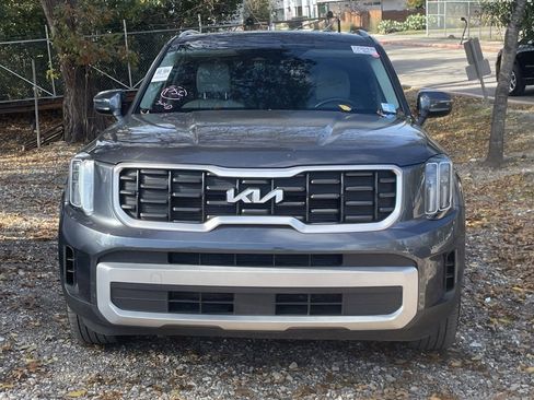 Used 2024 Kia Telluride S w/ S Sunroof Package image 2