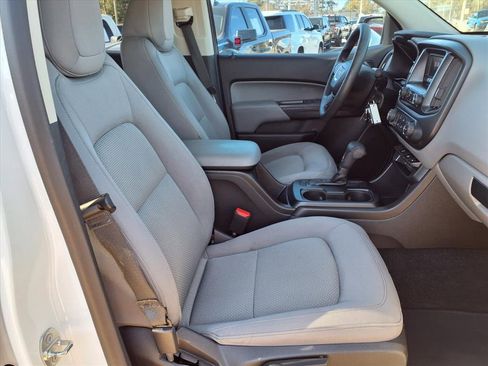 Used 2017 GMC Canyon 2WD Crew Cab w/ Convenience Package image 13