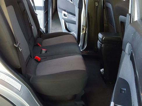 Used 2014 Chevrolet Captiva Sport LS image 18