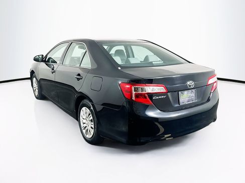 Used 2014 Toyota Camry FWD image 5