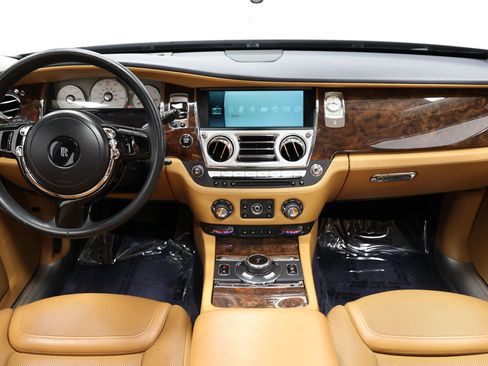 Used 2016 Rolls-Royce Ghost image 41