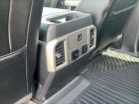 Used 2018 Ford F250 Lariat w/ Lariat Value Package AWD/4WD image 22