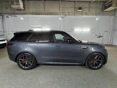 Used 2023 Land Rover Range Rover Sport SE Dynamic AWD/4WD image 10