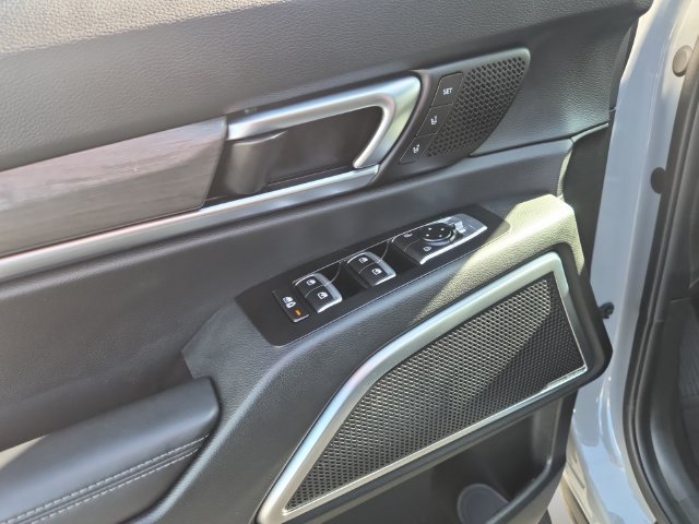 Used 2025 Kia Telluride SX Prestige X-Pro AWD/4WD image 10
