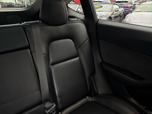 Used 2022 Tesla Model Y Performance image 49