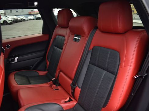 Used 2019 Land Rover Range Rover Sport HSE Dynamic image 29