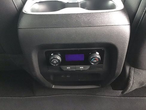 New 2026 Chevrolet Traverse LT image 23