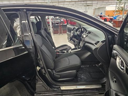 Used 2019 Nissan Sentra SV w/ Special Edition Package image 32