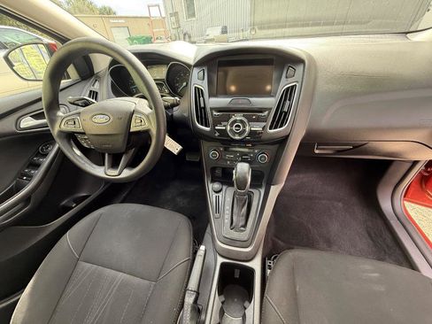 Used 2018 Ford Focus SEL image 9