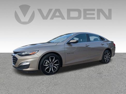 Used 2025 Chevrolet Malibu RS FWD image 2