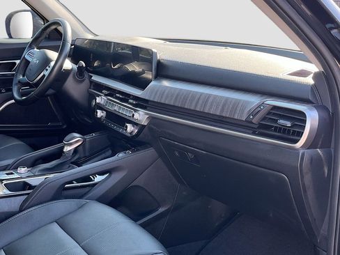 Used 2025 Kia Telluride EX AWD/4WD image 33