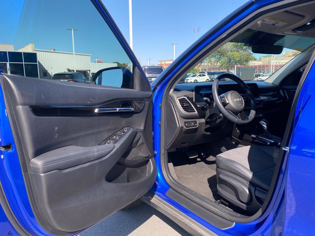 Used 2024 Kia Seltos S FWD image 10