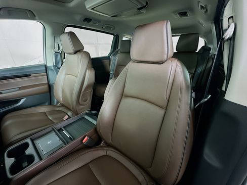 New 2026 Honda Odyssey Touring image 19